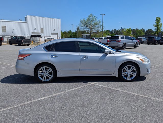 Used 2015 Nissan Altima 3.5 SL image 4