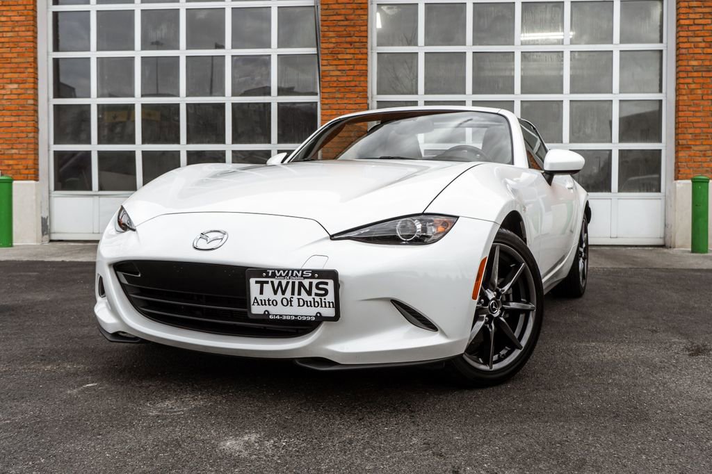 Used 2019 MAZDA MX-5 Miata RF Grand Touring image 3