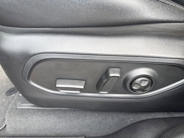 Used 2023 Jeep Grand Cherokee Altitude image 11