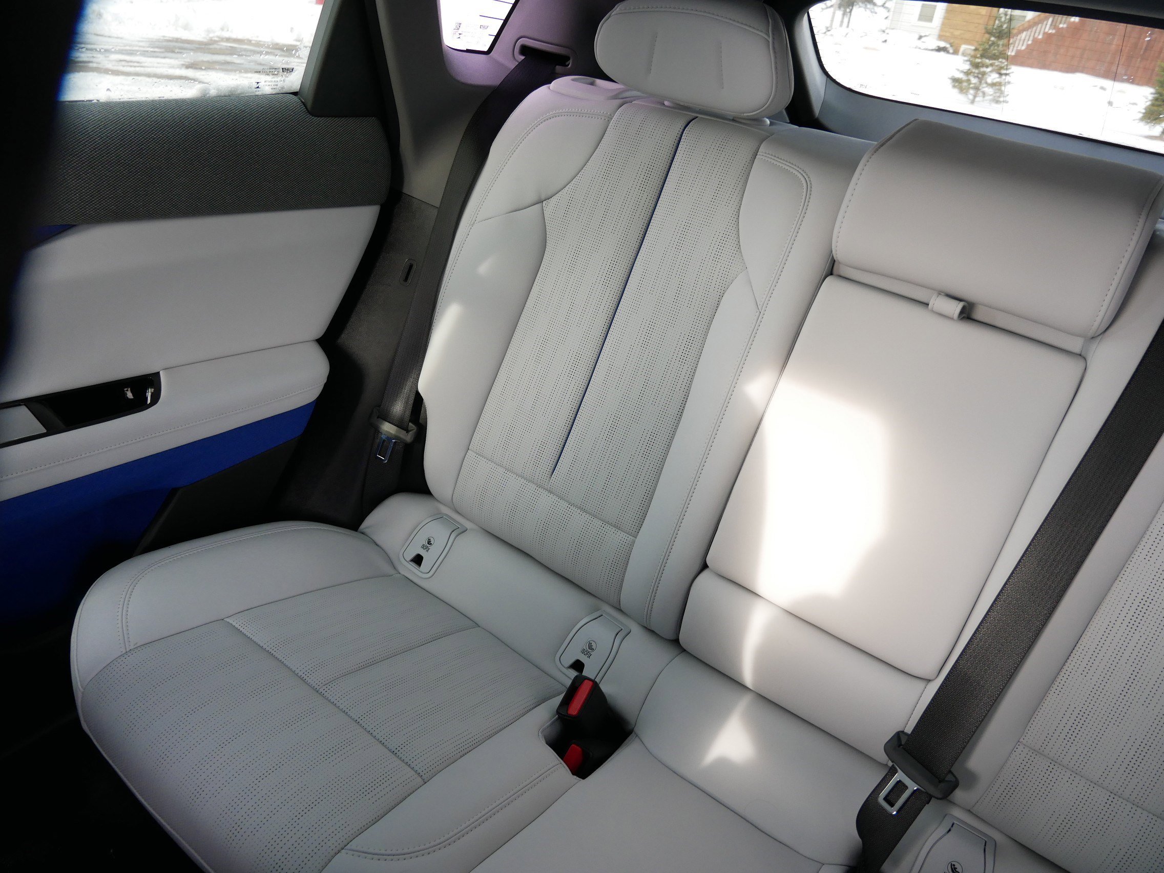 New 2026 Cadillac Optiq Sport 2 w/ LPO, Floor Liner Package AWD/4WD image 10