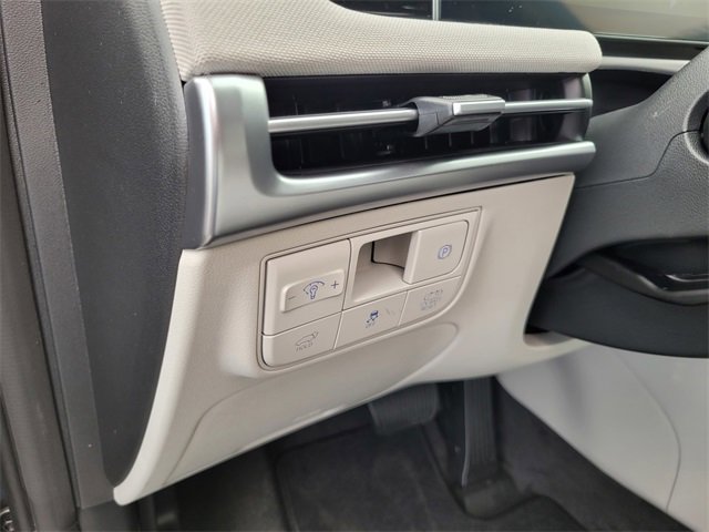 New 2025 Hyundai Tucson Limited image 14