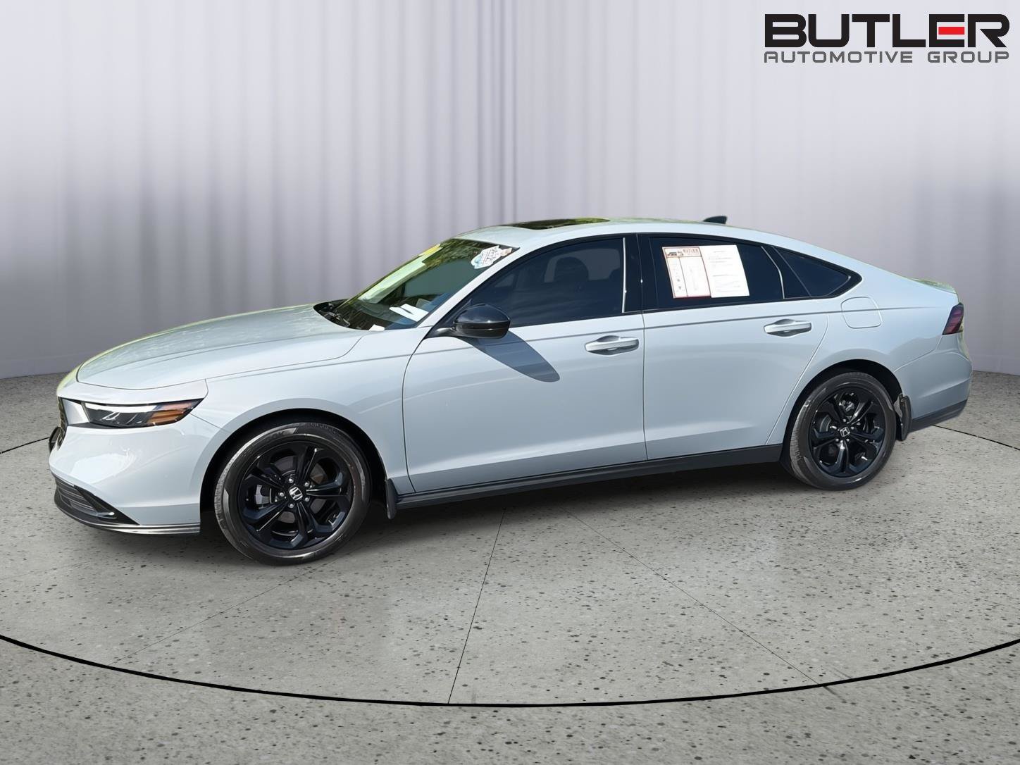 Used 2025 Honda Accord SE image 3