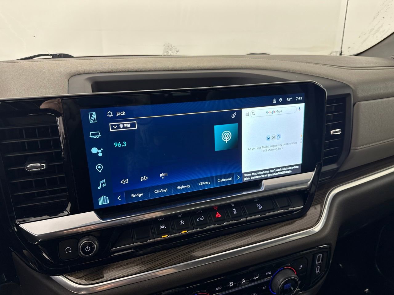 Used 2022 Chevrolet Silverado 1500 RST w/ Convenience Package II image 16