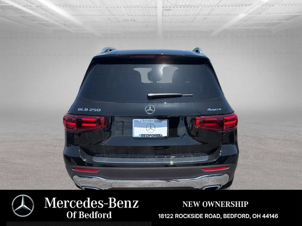 New 2026 Mercedes-Benz GLB 250 4MATIC image 5