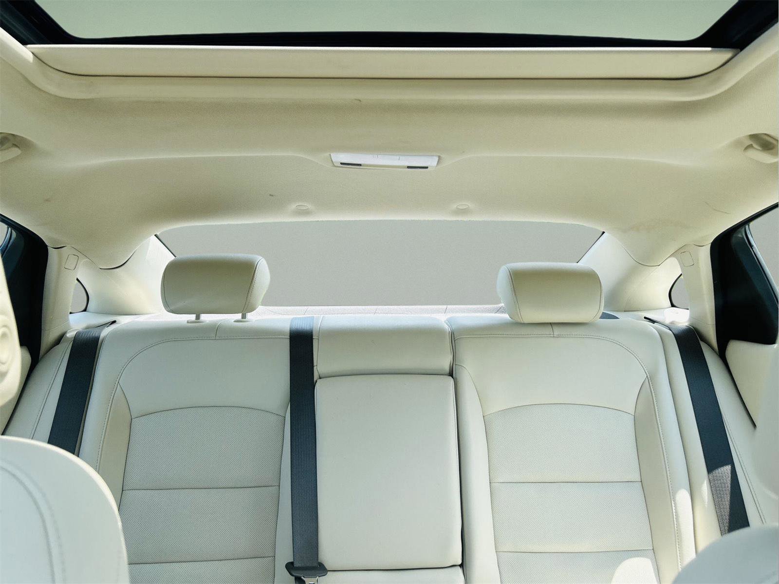 Used 2021 Chevrolet Malibu Premier image 40