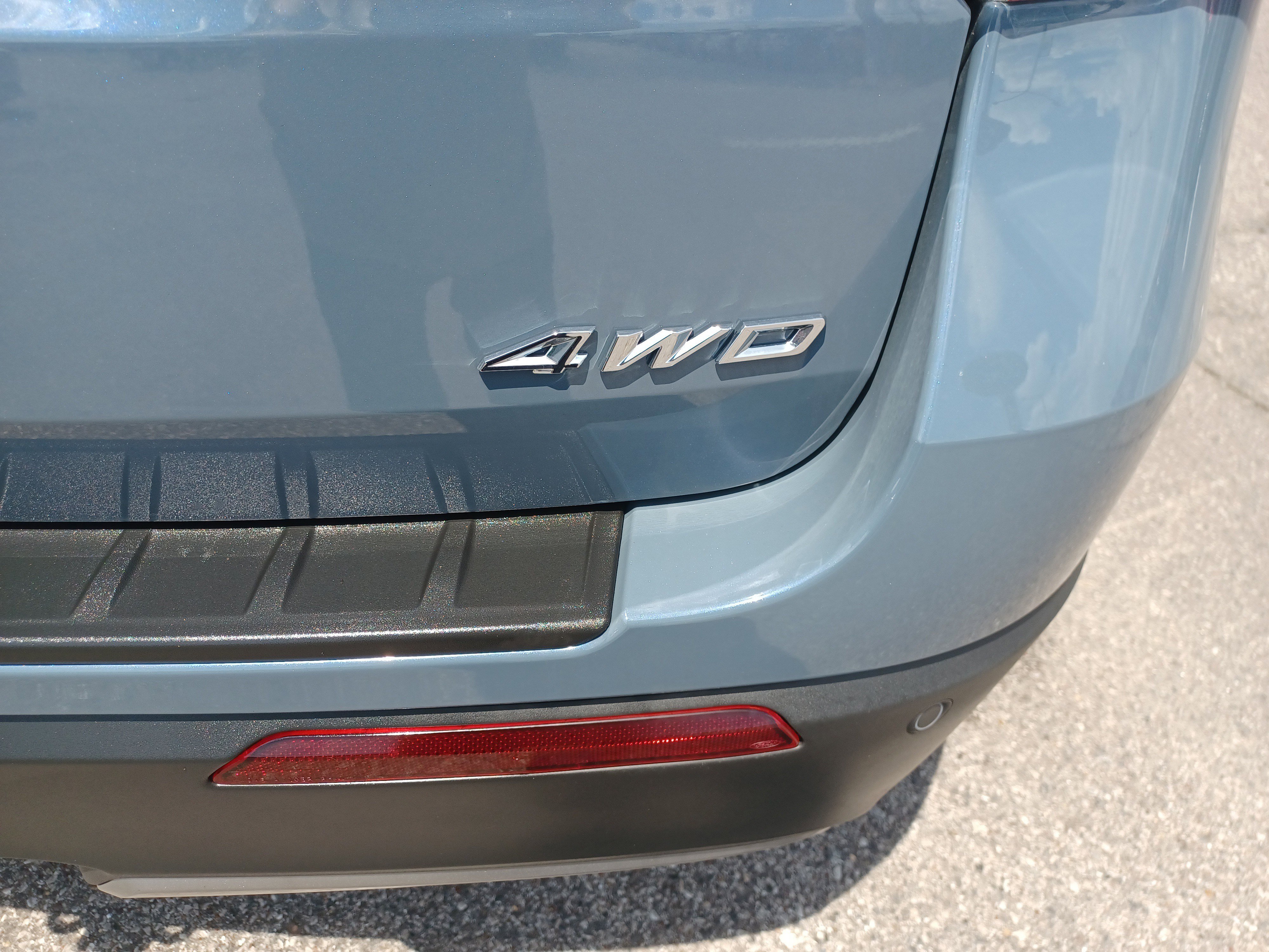 New 2025 Ford Explorer Active w/ Active Comfort Package image 7