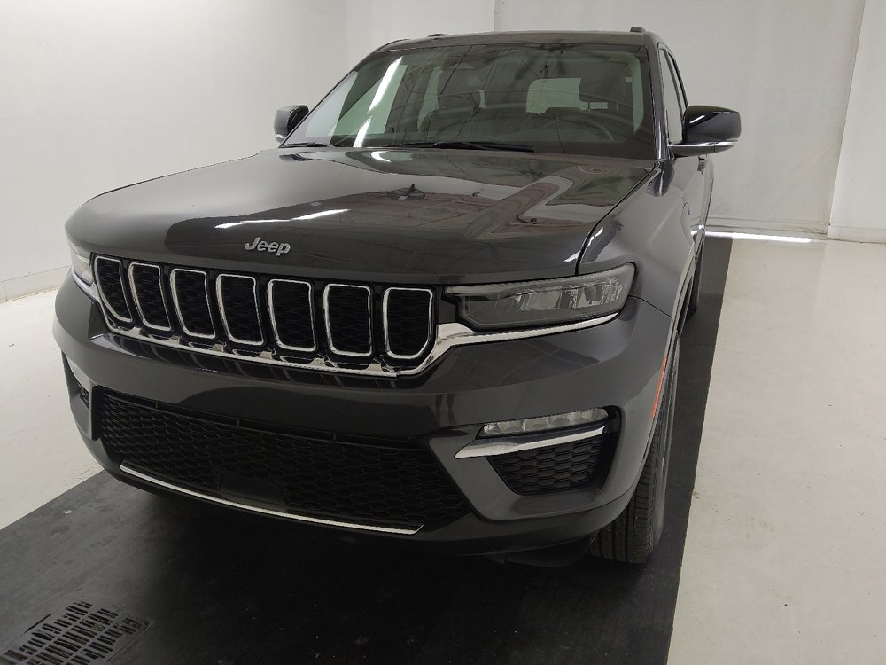 Used 2023 Jeep Grand Cherokee 4WD 4xe image 15