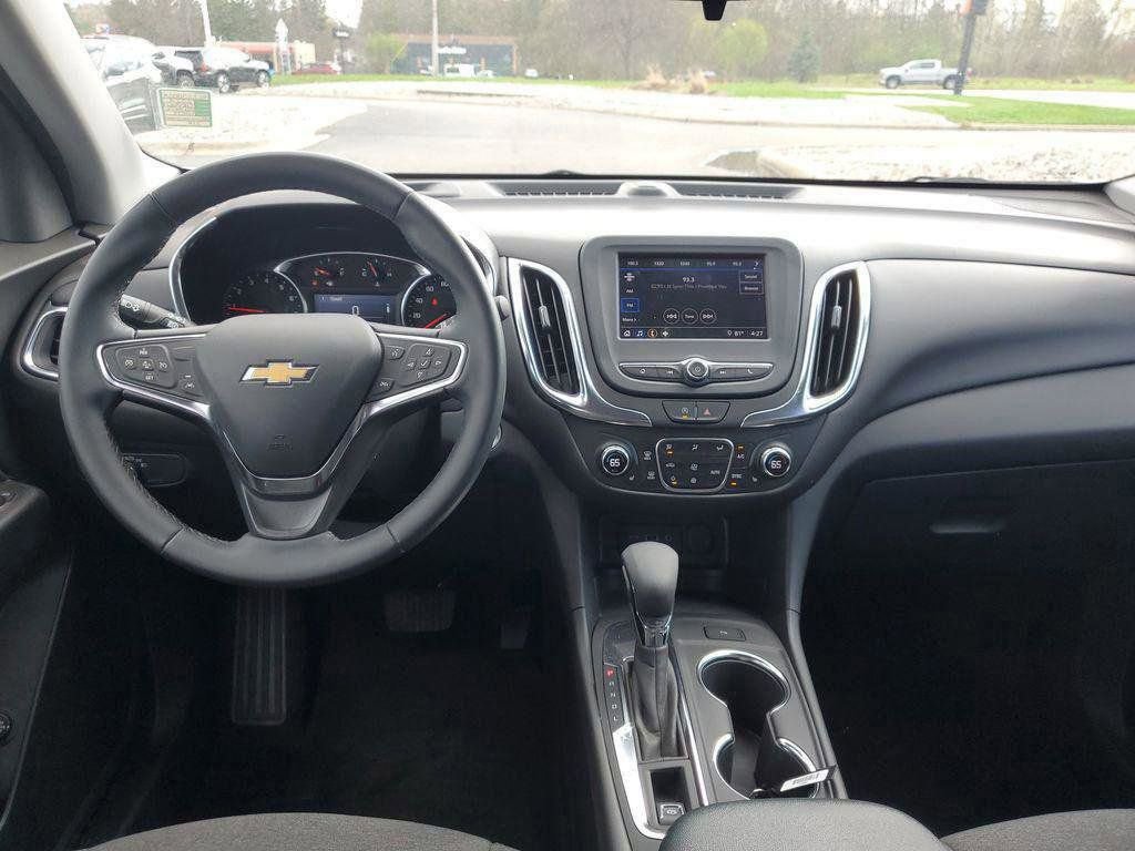 Used 2024 Chevrolet Equinox LT FWD image 22
