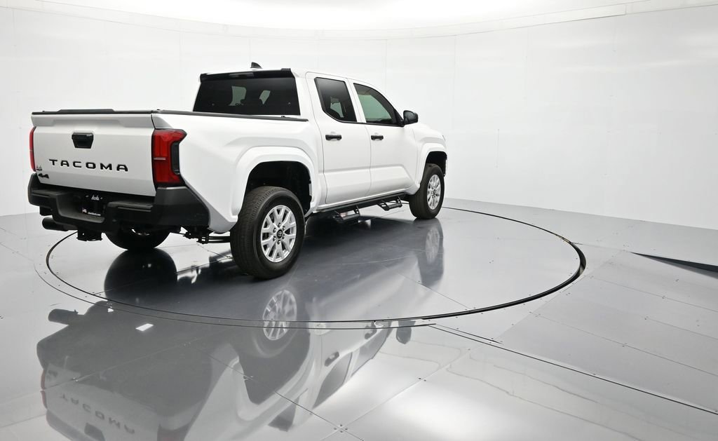 Used 2024 Toyota Tacoma SR image 6
