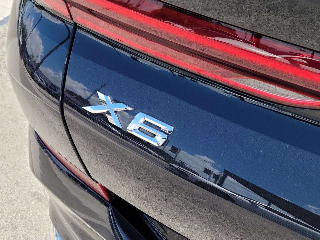 Used 2026 BMW X6 xDrive40i AWD/4WD image 7