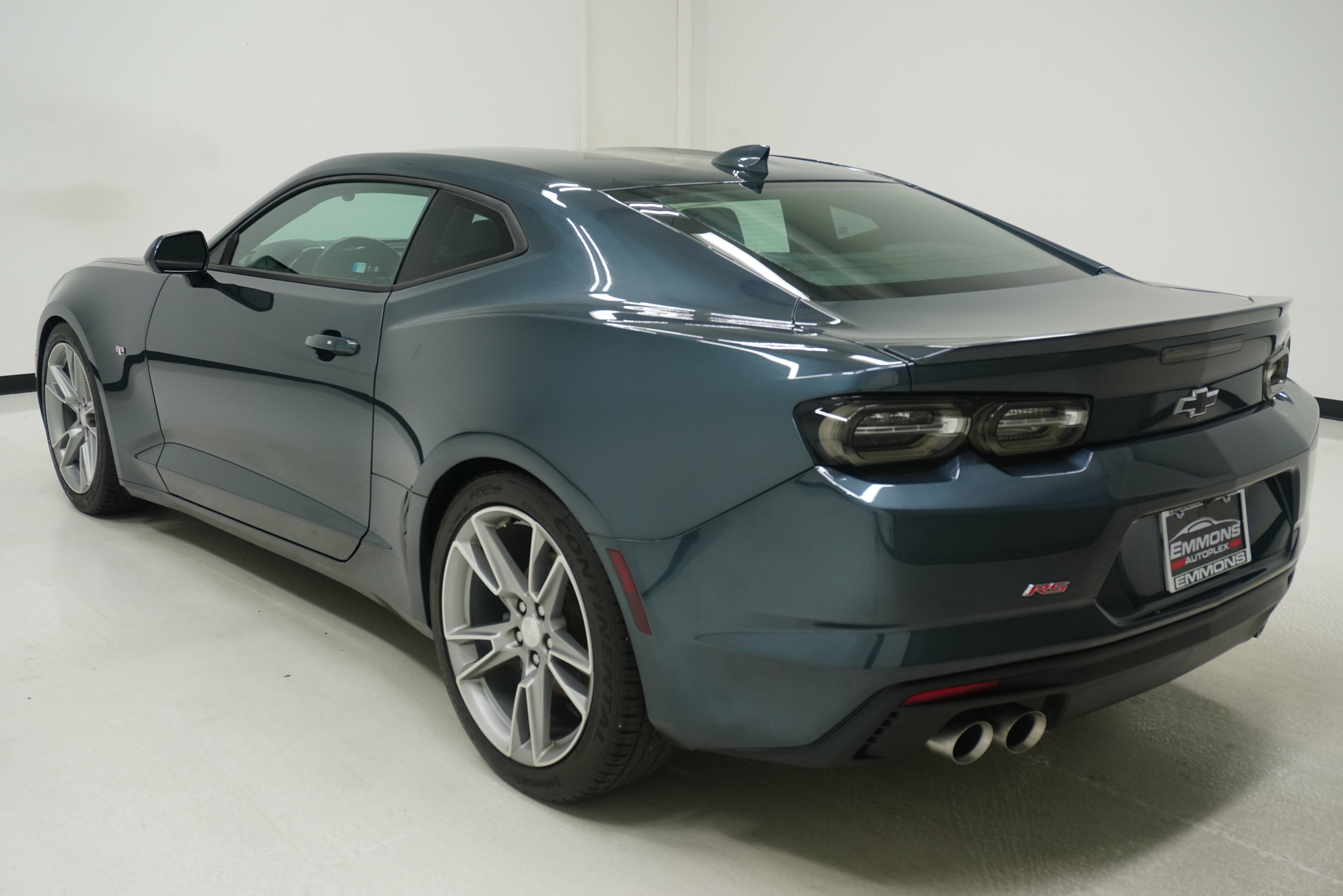 Used 2021 Chevrolet Camaro LT w/ RS Package RWD image 6