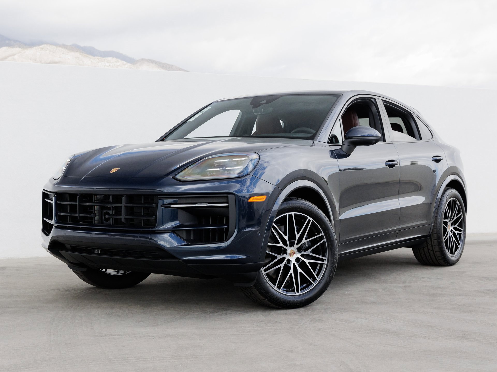 New 2026 Porsche Cayenne Coupe image 1