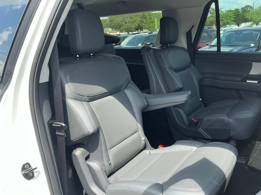 New 2027 Ford Expedition Max Active RWD image 23