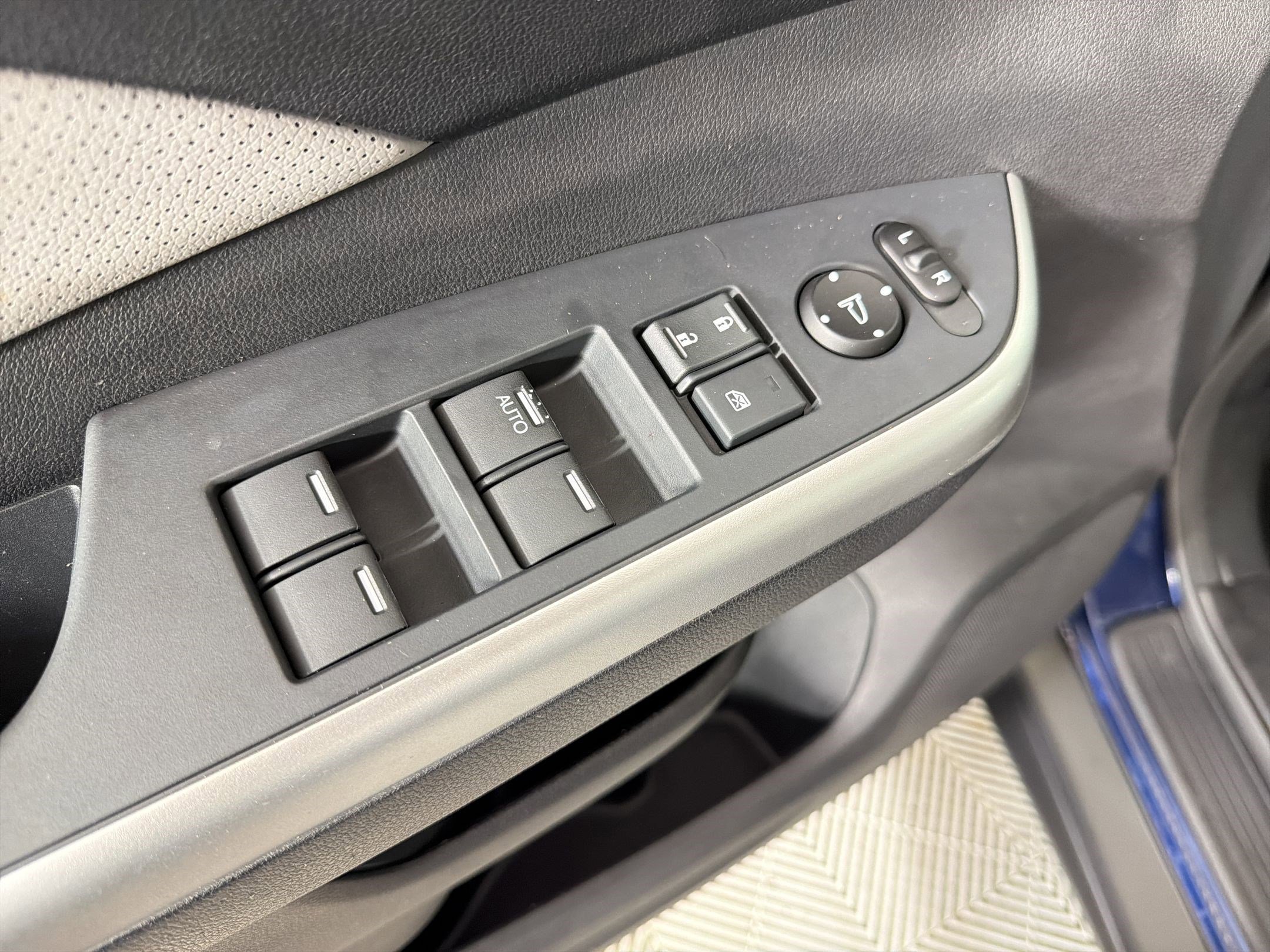 Used 2016 Honda CR-V EX-L image 20