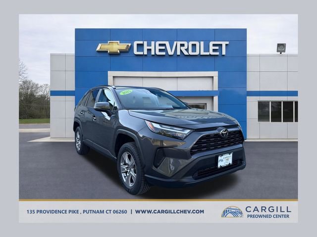 Used 2025 Toyota RAV4 XLE AWD/4WD image 1