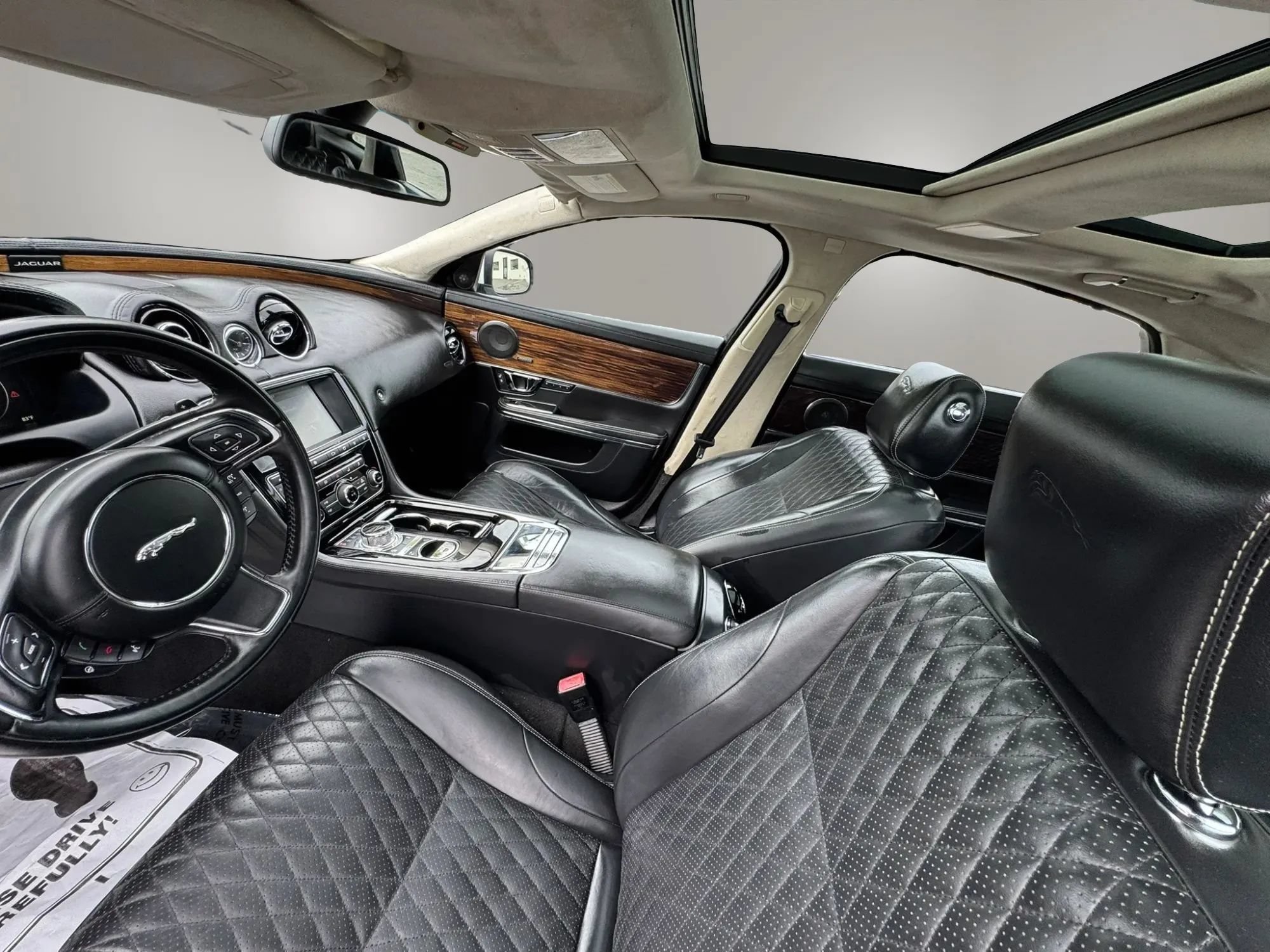 Used 2016 Jaguar XJ L Supercharged RWD image 12