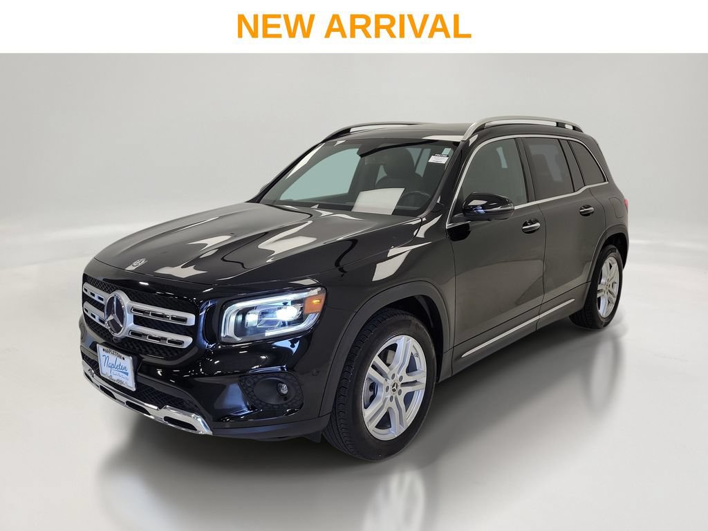 Used 2023 Mercedes-Benz GLB 250 4MATIC w/ Premium Package