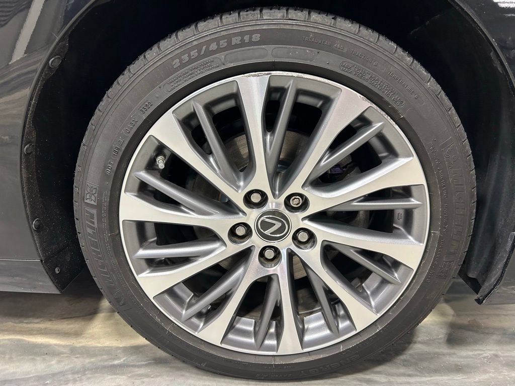 Used 2019 Lexus ES 350 w/ Premium Package image 22