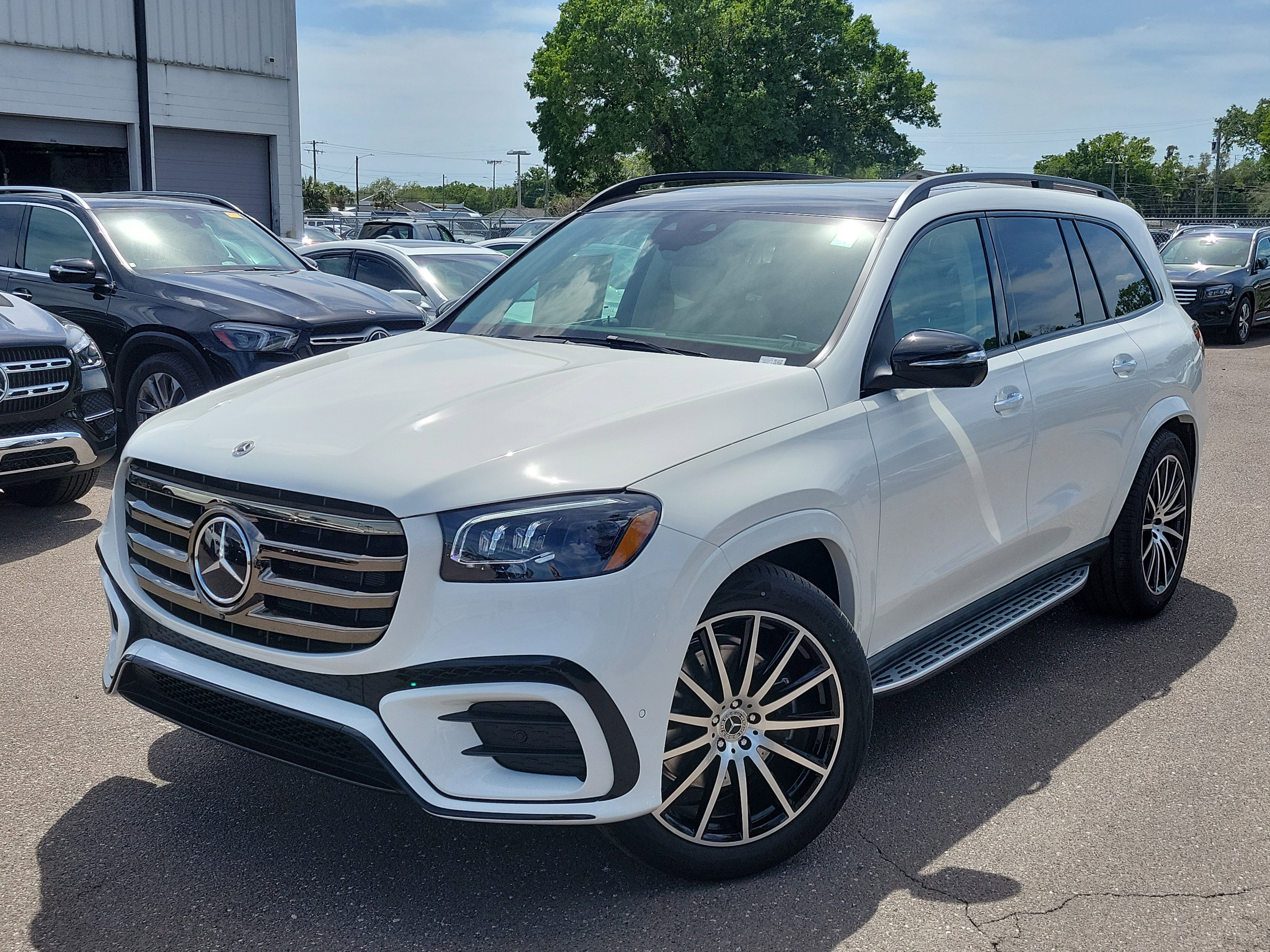 New 2026 Mercedes-Benz GLS 450 4MATIC