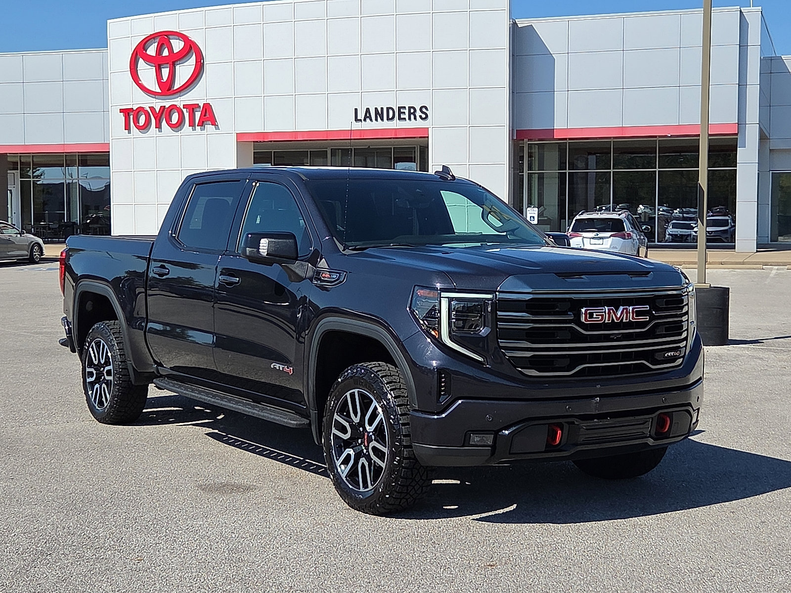 Used 2023 GMC Sierra 1500 AT4 w/ AT4 Premium Package