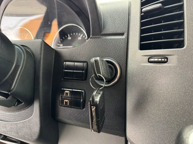 Used 2016 Mercedes-Benz Sprinter 2500 image 25