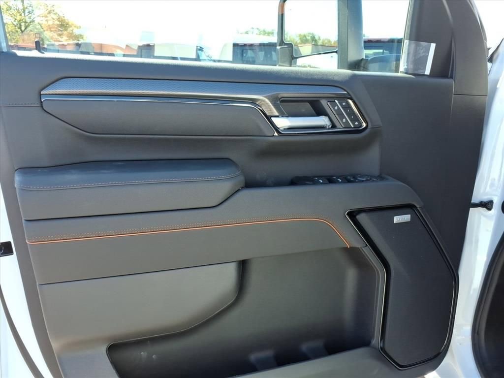 New 2026 GMC Sierra 2500 AT4 w/ AT4 Premium Plus Package image 14
