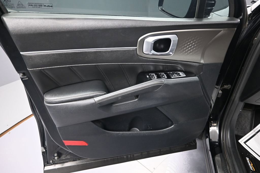 Certified 2022 Kia Sorento SX AWD/4WD image 10