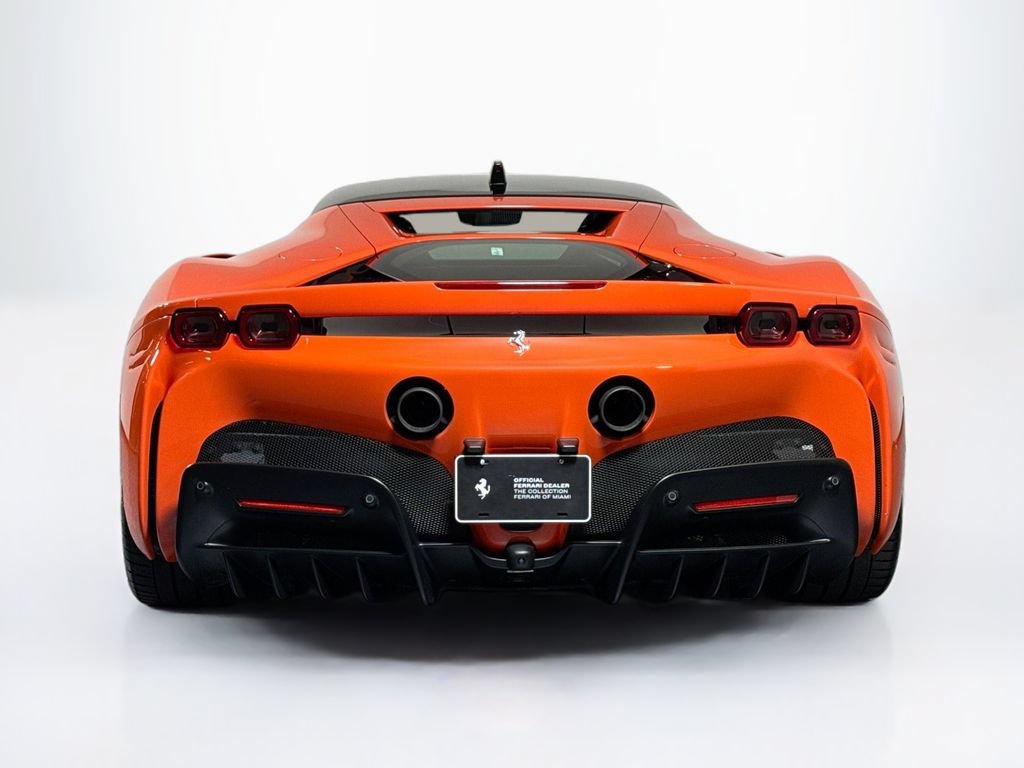 Used 2021 Ferrari SF90 Stradale AWD/4WD image 8