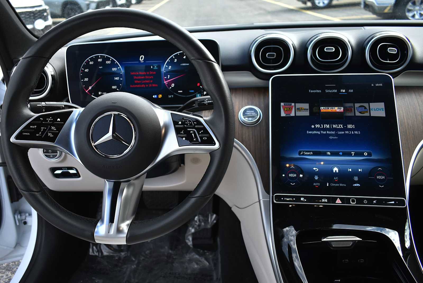 Used 2025 Mercedes-Benz C 300 4MATIC Sedan image 14