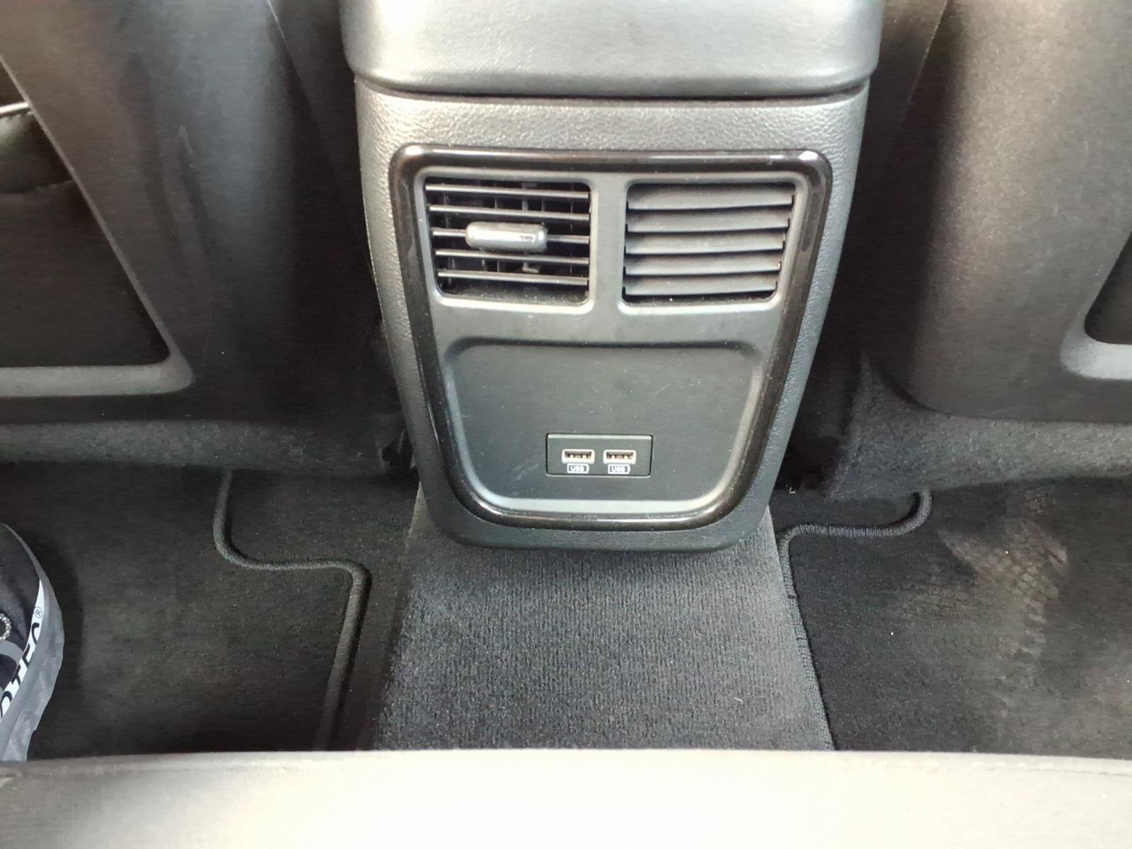 Used 2019 Dodge Charger SXT w/ Blacktop Package RWD image 19