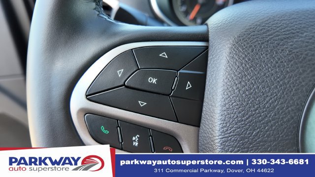 Used 2019 Jeep Cherokee Limited AWD/4WD image 30
