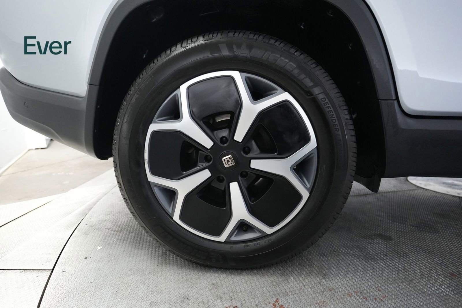 Used 2024 Rivian R1T Adventure AWD/4WD image 22