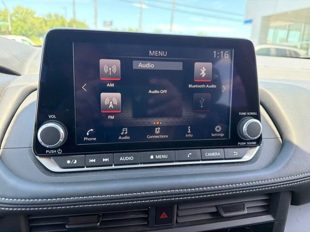 Used 2024 Nissan Rogue S AWD/4WD image 45