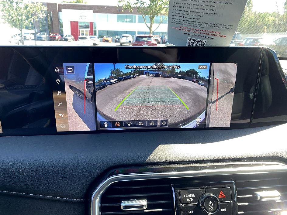 New 2026 Nissan Armada SL w/ Captain's Chari Seat Package image 10