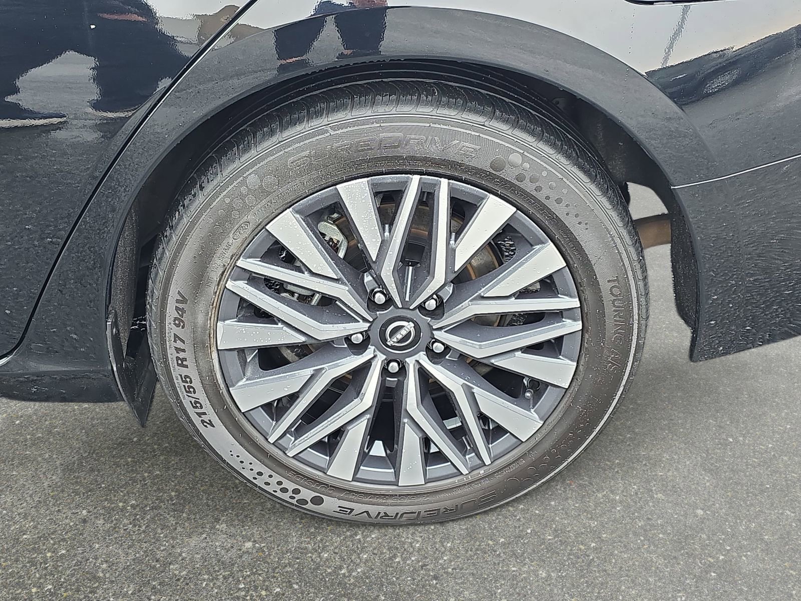 Used 2024 Nissan Altima 2.5 SV image 31