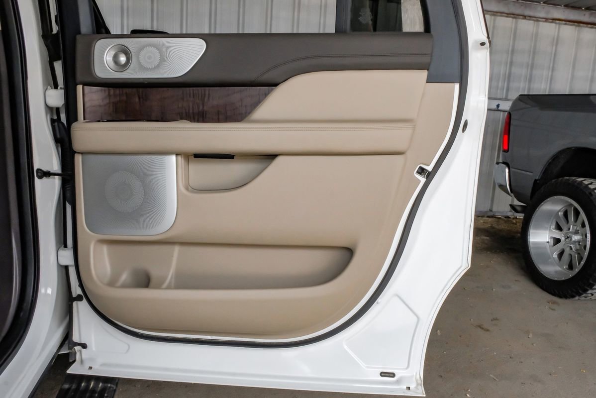 Used 2022 Lincoln Navigator L Reserve AWD/4WD image 49