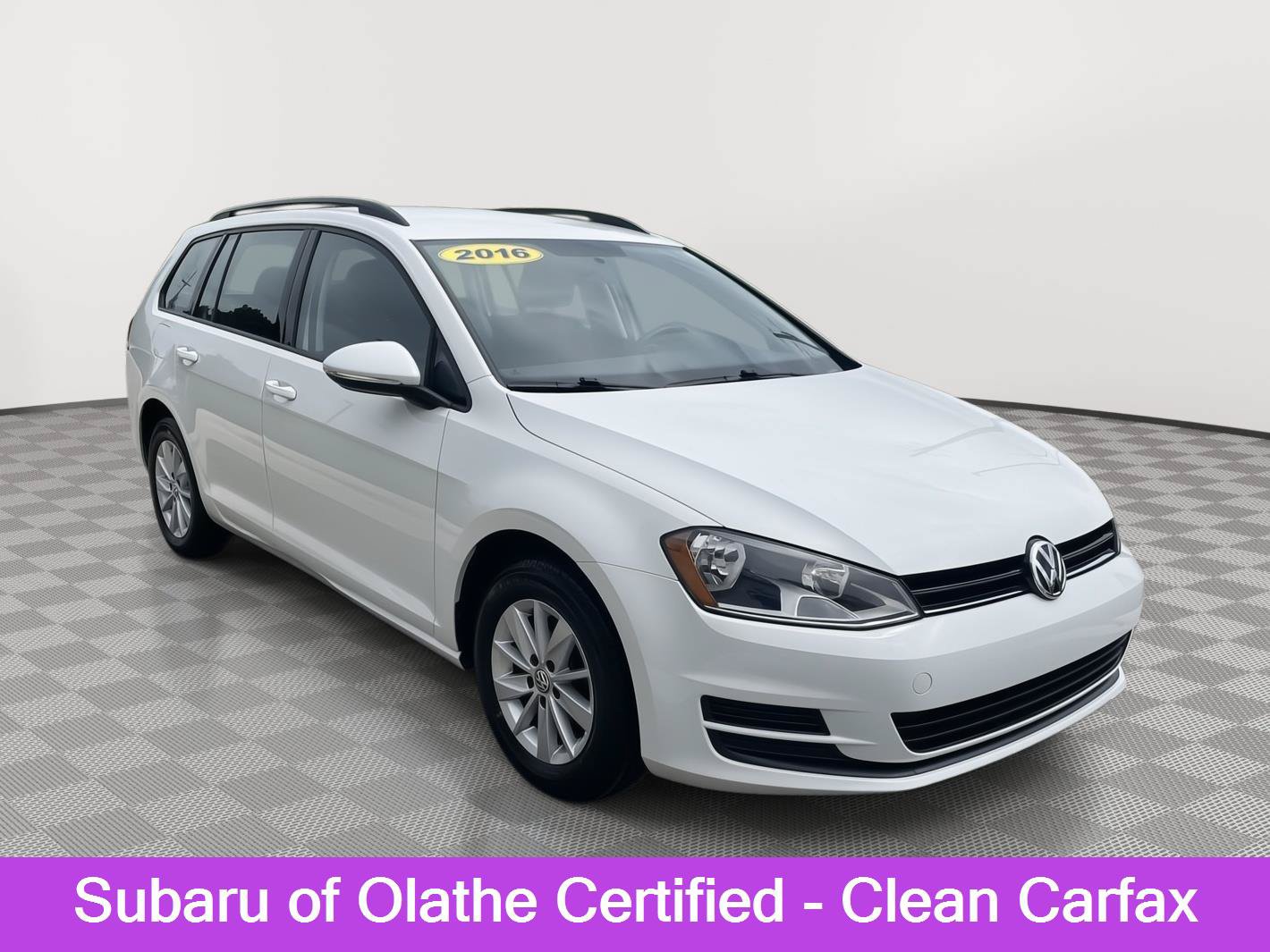 Used 2016 Volkswagen Golf S FWD image 1