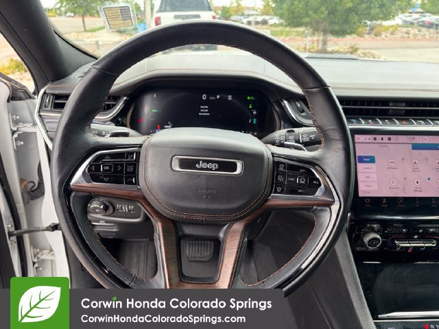Used 2023 Jeep Grand Cherokee Summit w/ Advanced Protech Group IV AWD/4WD image 25