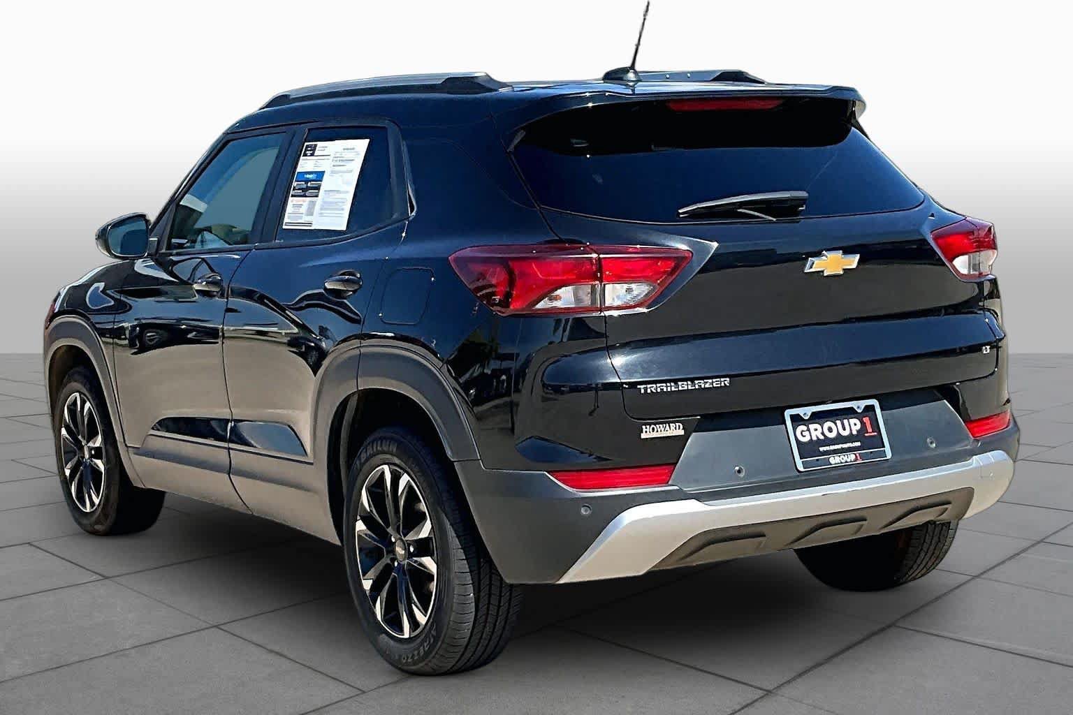 Used 2023 Chevrolet TrailBlazer LT w/ Convenience Package FWD image 11