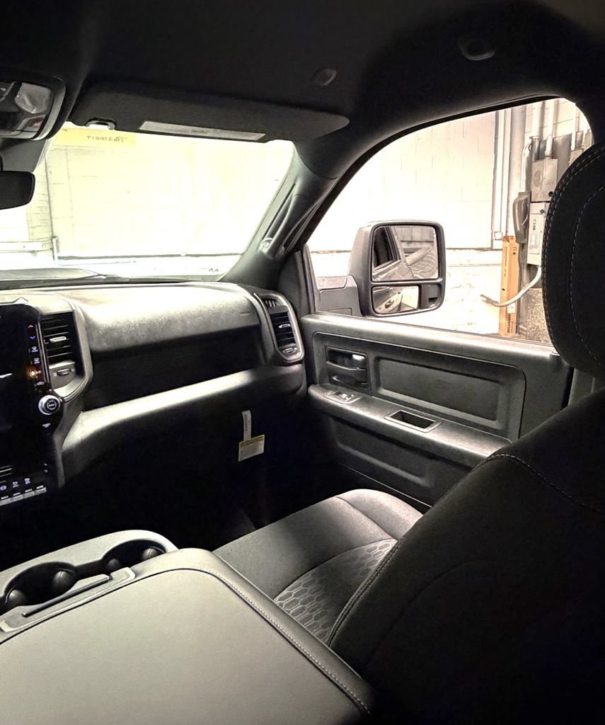 New 2026 RAM 2500 Tradesman AWD/4WD image 29