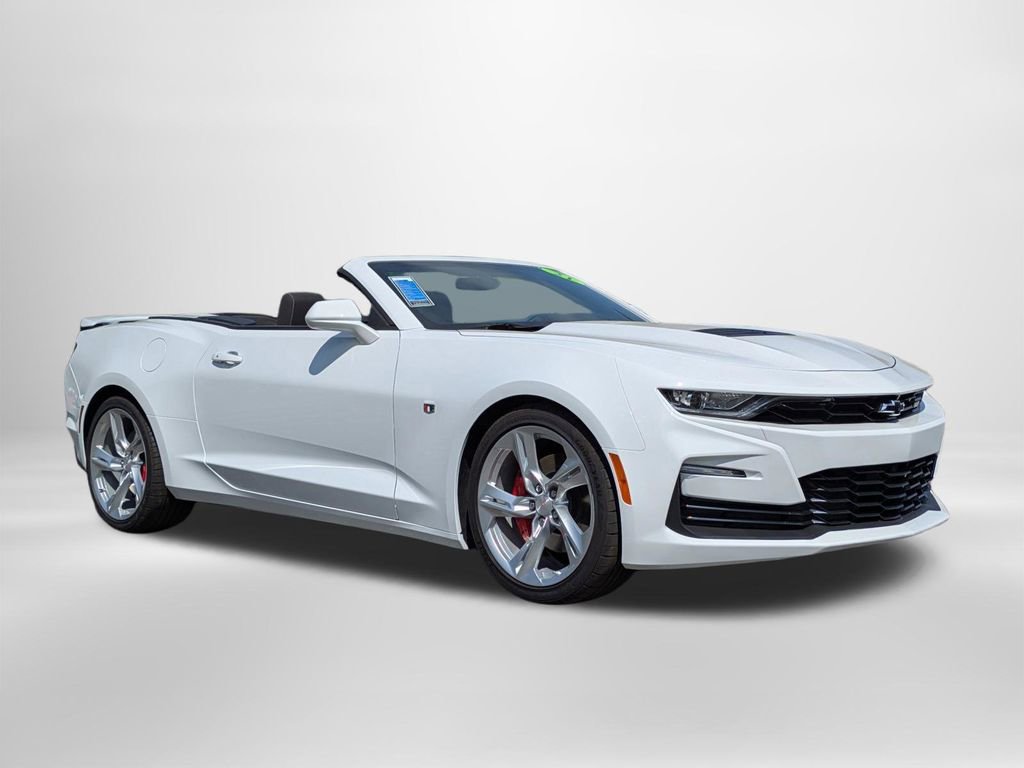 Used 2021 Chevrolet Camaro SS image 2