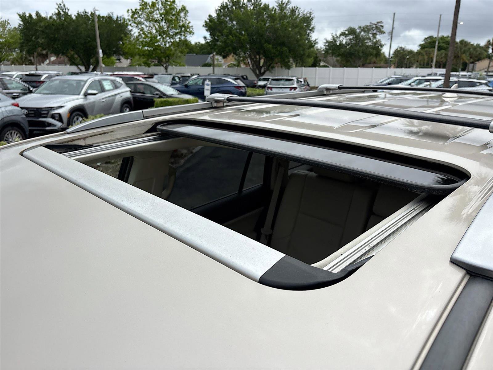 Used 2016 Lexus GX 460 Luxury w/ Preferred Accessory Package AWD/4WD image 22