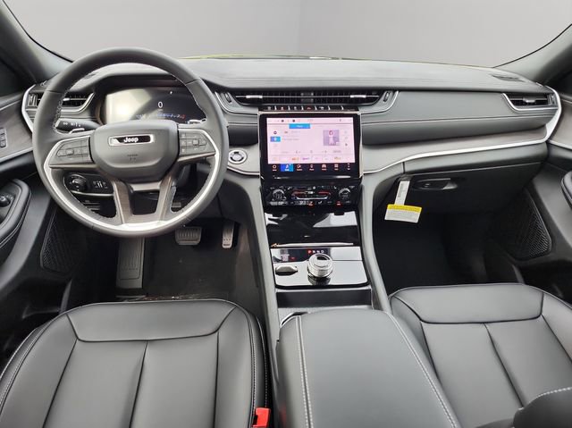 New 2025 Jeep Grand Cherokee Limited image 14