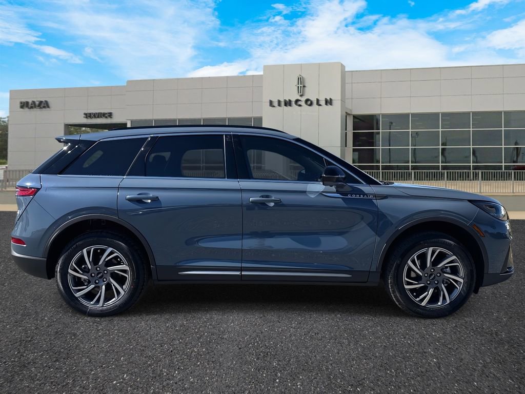 New 2026 Lincoln Corsair Premiere image 2