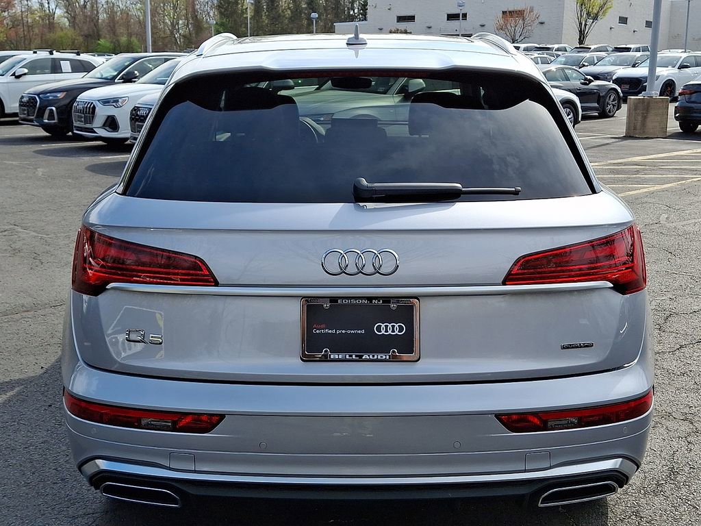 Used 2023 Audi Q5 2.0T Premium Plus w/ Premium Plus Package AWD/4WD image 12
