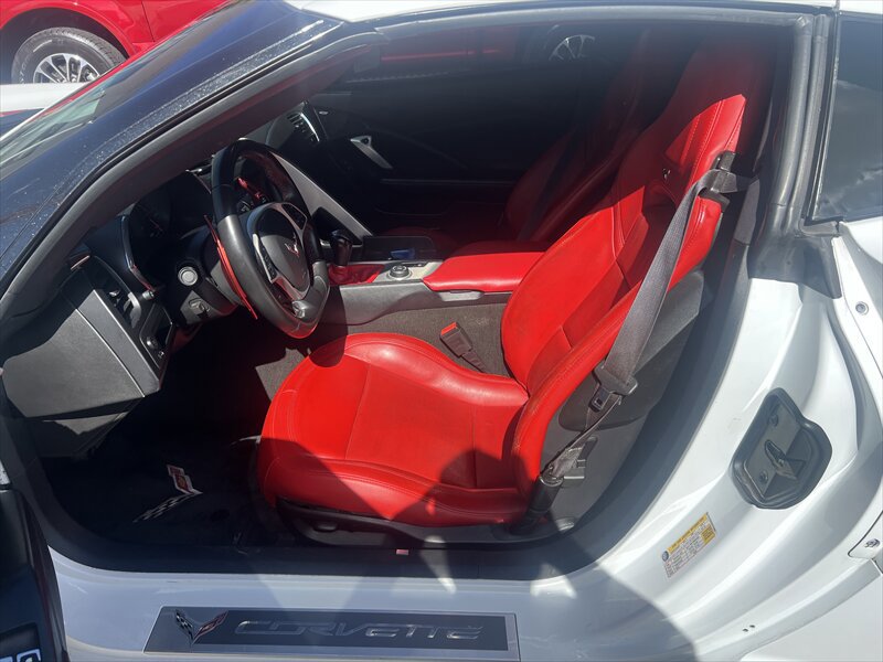 Used 2015 Chevrolet Corvette Stingray Coupe w/ Battery Protection Package RWD image 10