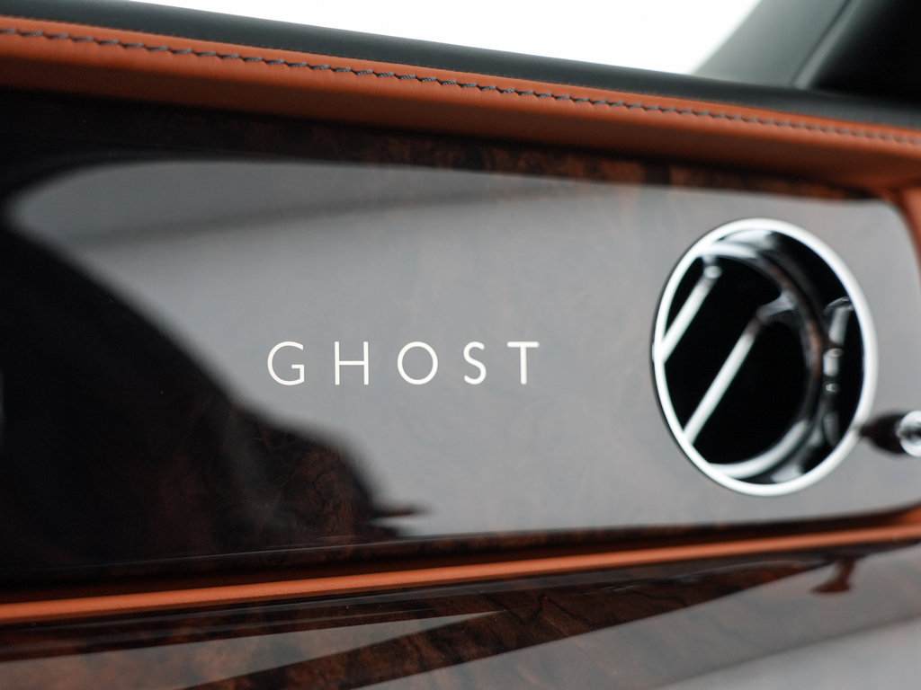 Certified 2025 Rolls-Royce Ghost AWD/4WD image 34