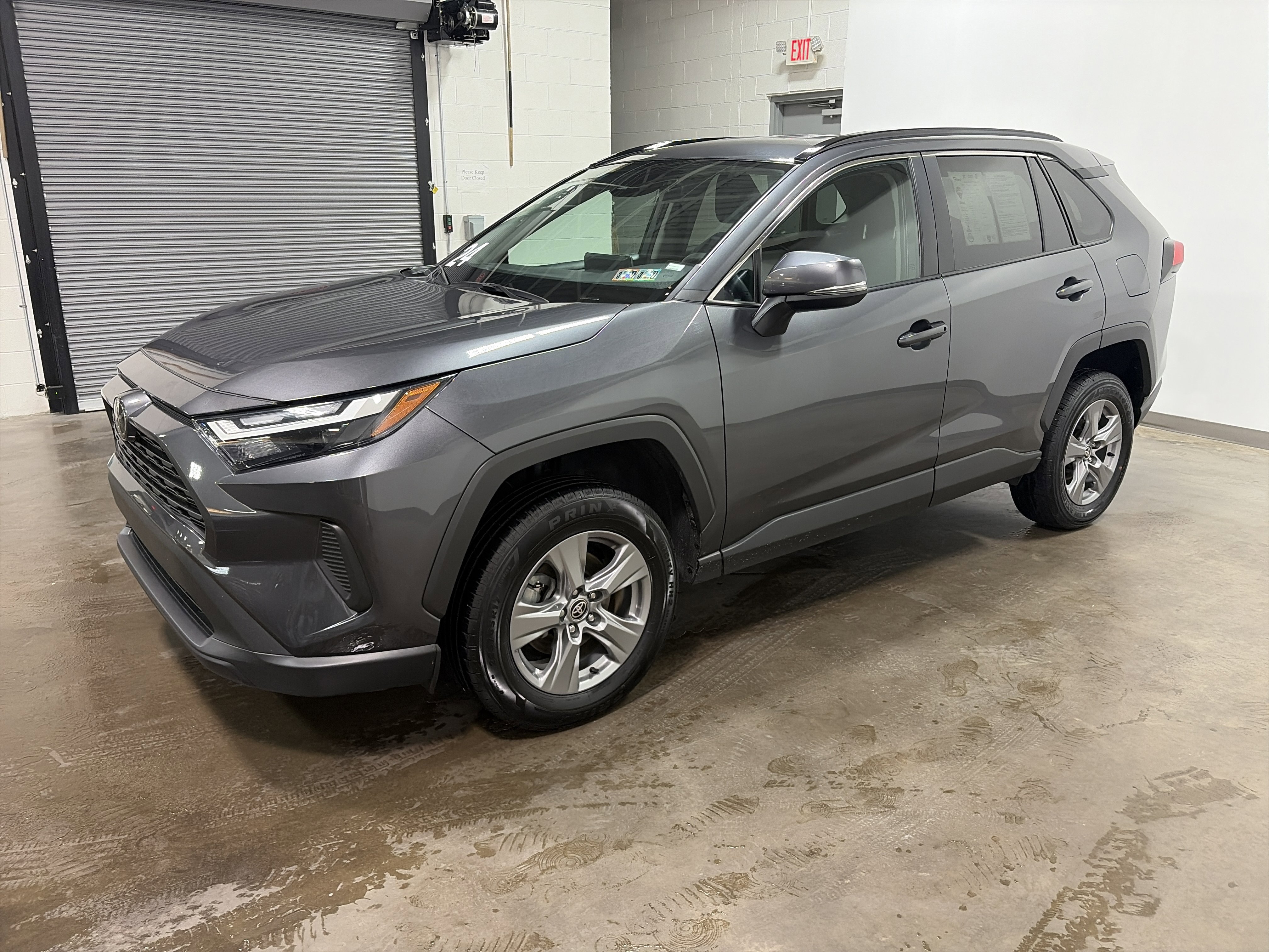 Used 2024 Toyota RAV4 XLE FWD image 6