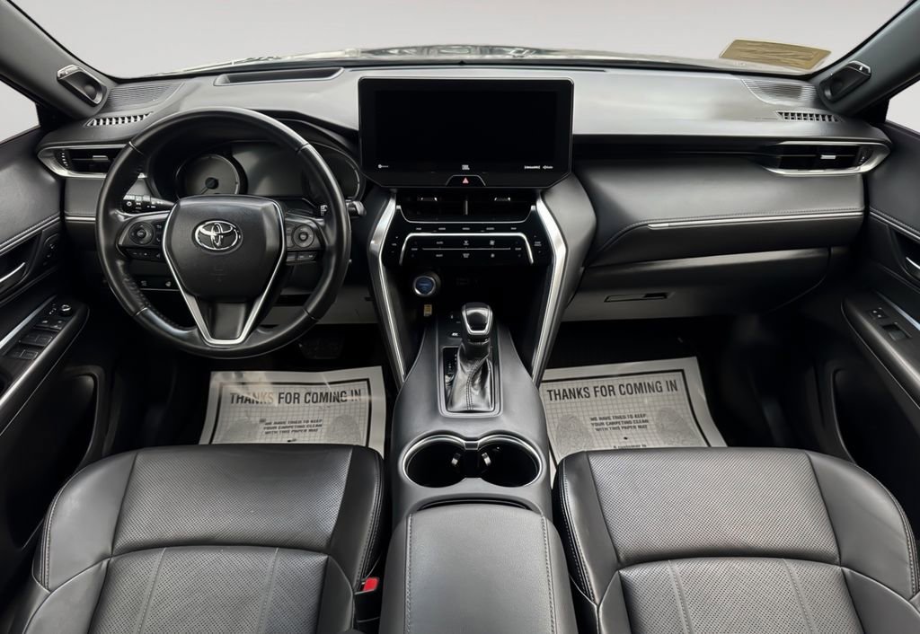 Used 2022 Toyota Venza Limited image 16