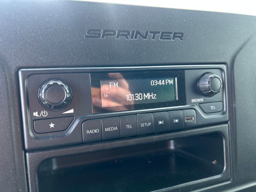 Used 2025 Mercedes-Benz Sprinter 2500 image 18